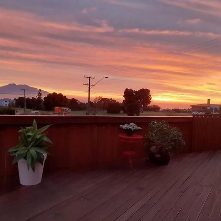 3 Bedroom Holiday Home In Prime Kaikoura Location! Экстерьер фото