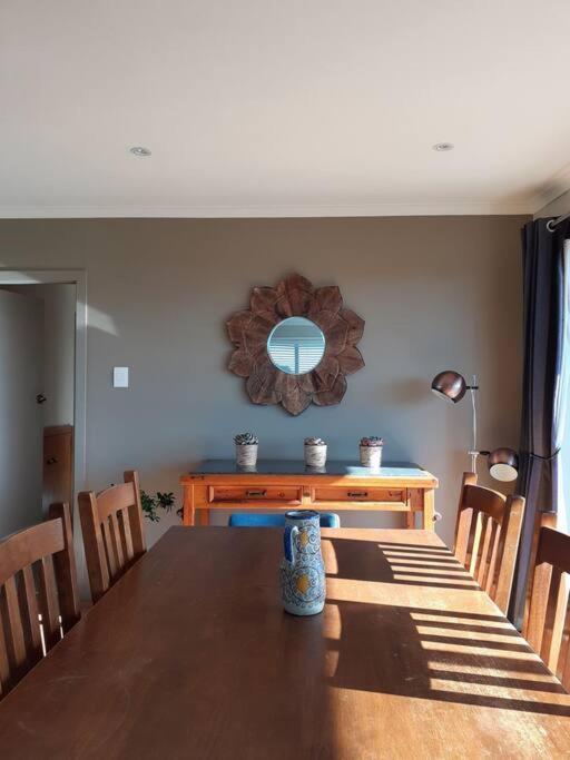 3 Bedroom Holiday Home In Prime Kaikoura Location! Экстерьер фото