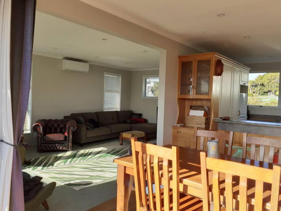 3 Bedroom Holiday Home In Prime Kaikoura Location! Экстерьер фото