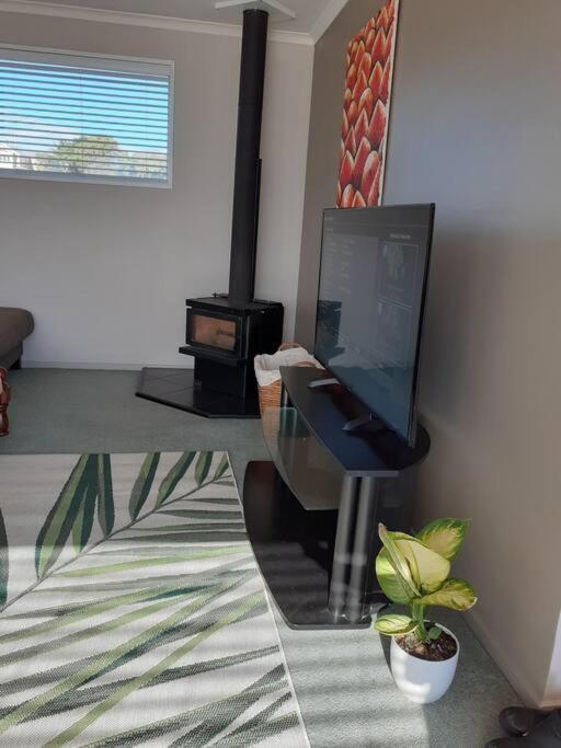 3 Bedroom Holiday Home In Prime Kaikoura Location! Экстерьер фото