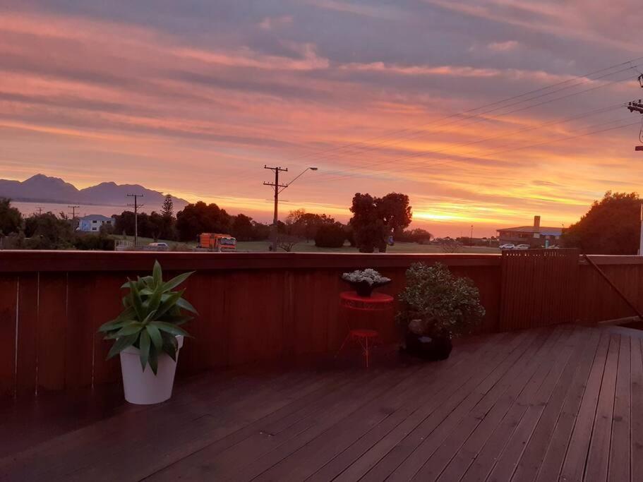 3 Bedroom Holiday Home In Prime Kaikoura Location! Экстерьер фото